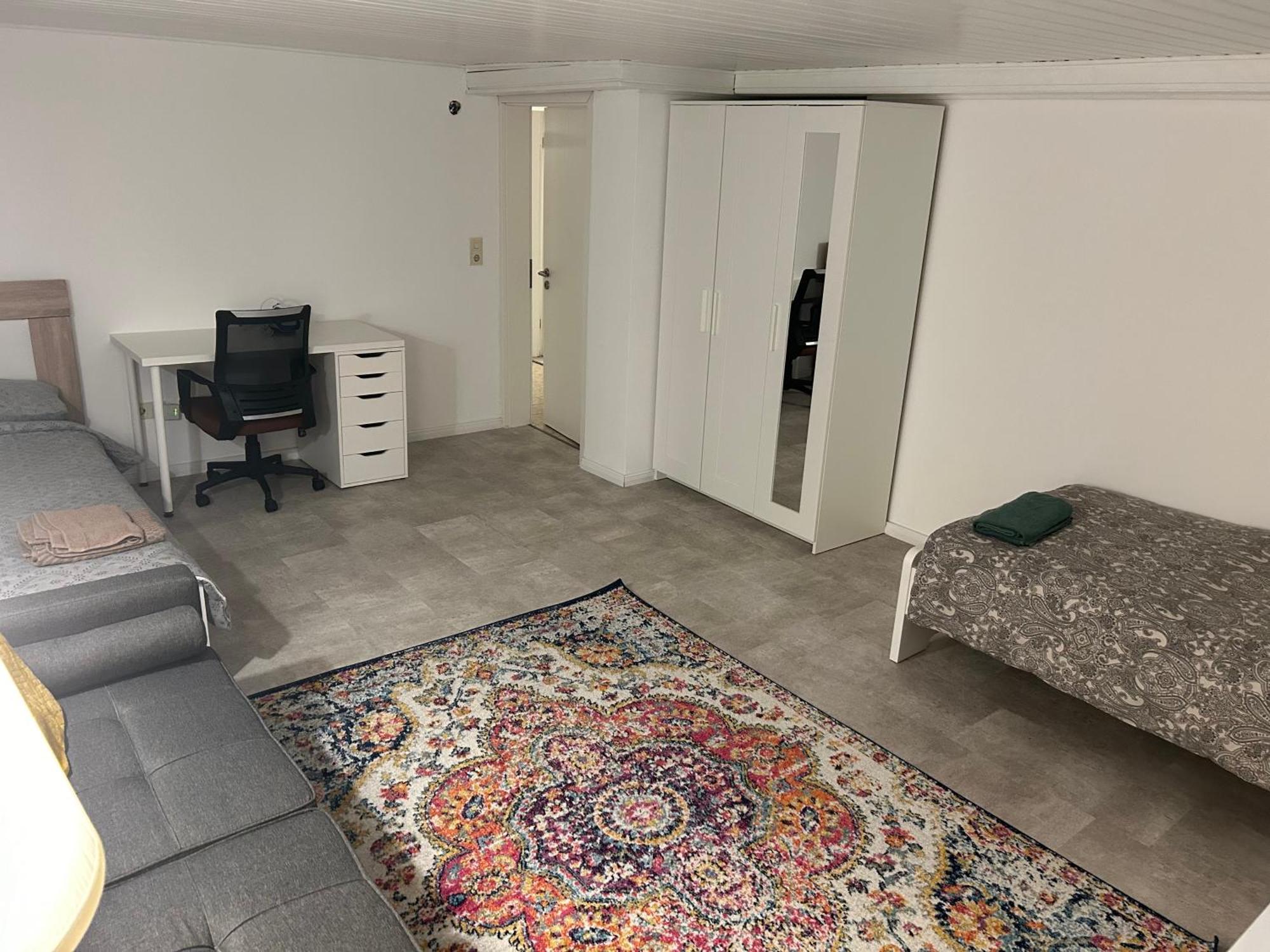 Souterrain Wohnung In Der Naehe Vom Duesseldorfer Flughafen ราทิงเงน ภายนอก รูปภาพ